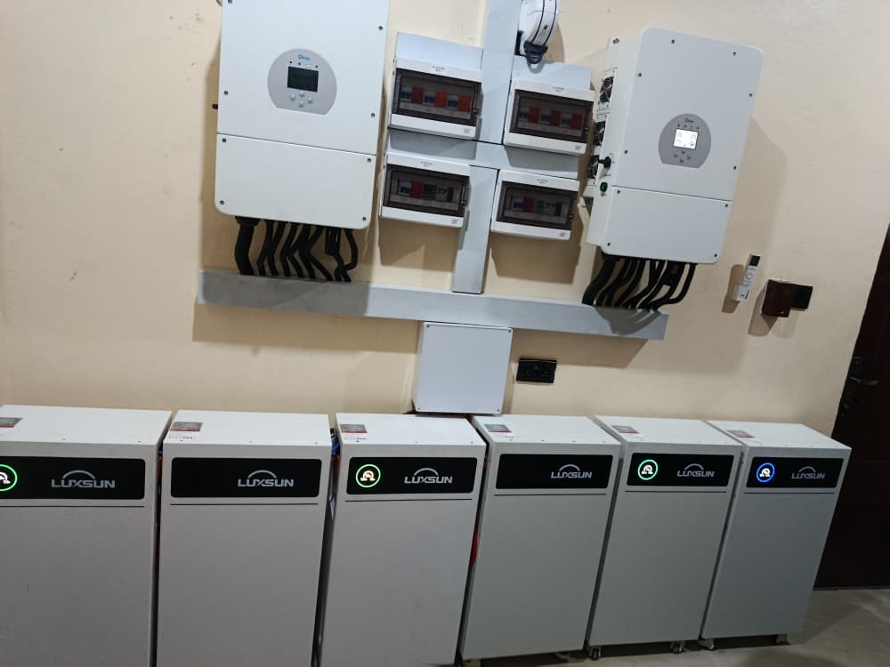 31.5kWp standalone off-grid solar at private residential facility — view 4